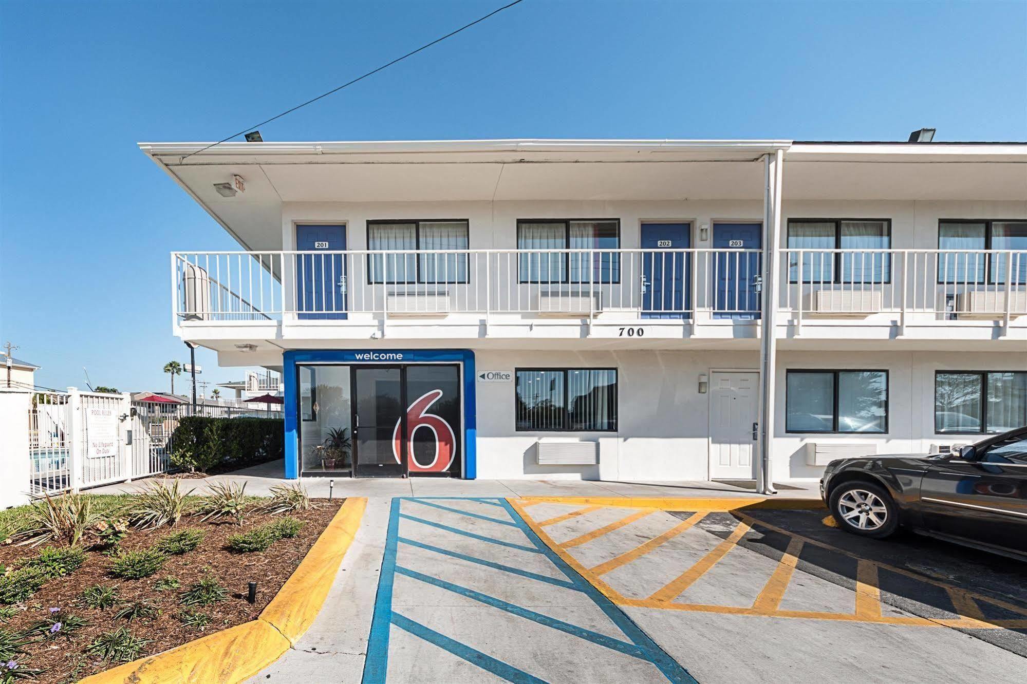 Motel 6-Mcallen, Tx Екстер'єр фото