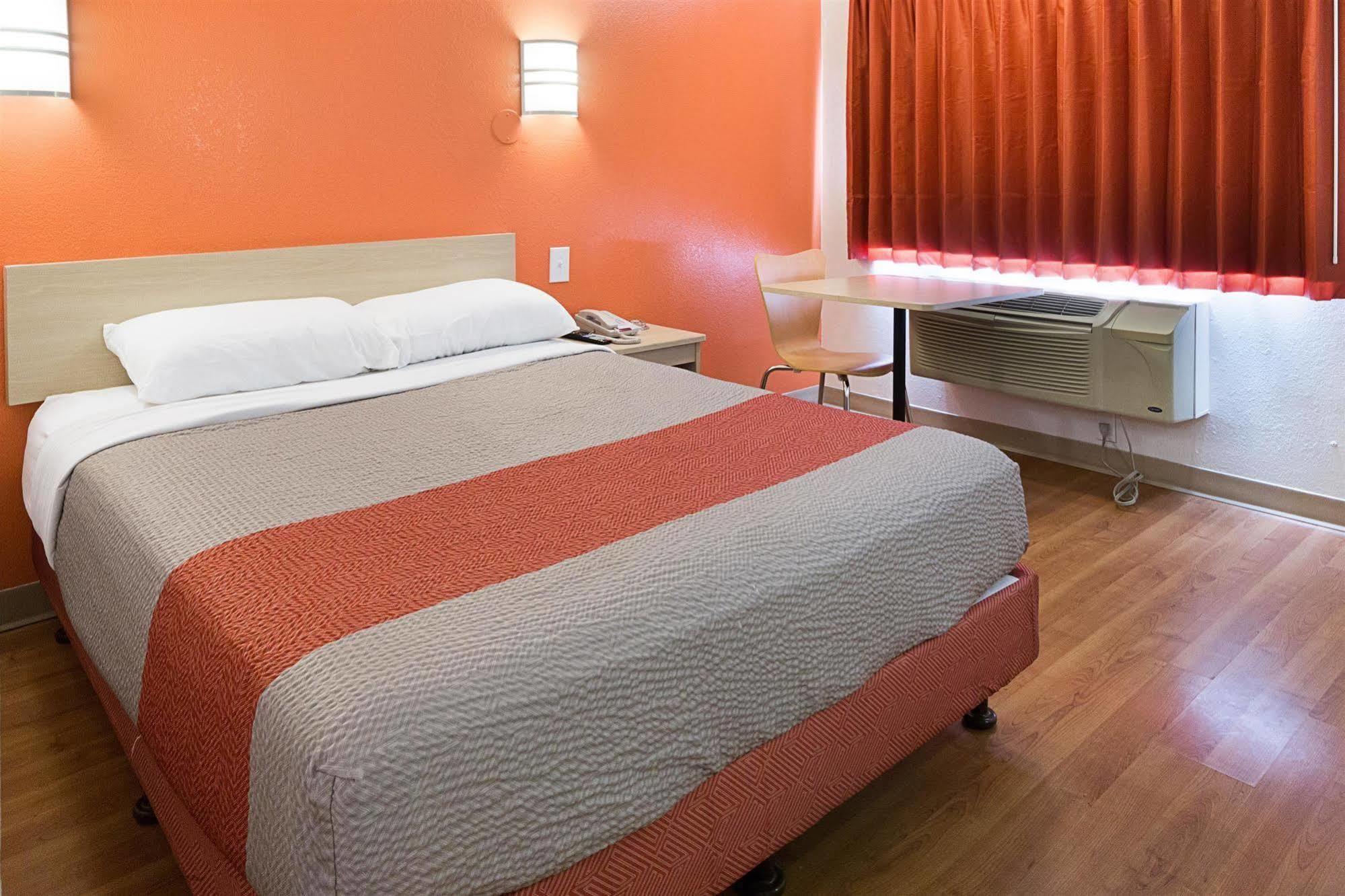 Motel 6-Mcallen, Tx Екстер'єр фото