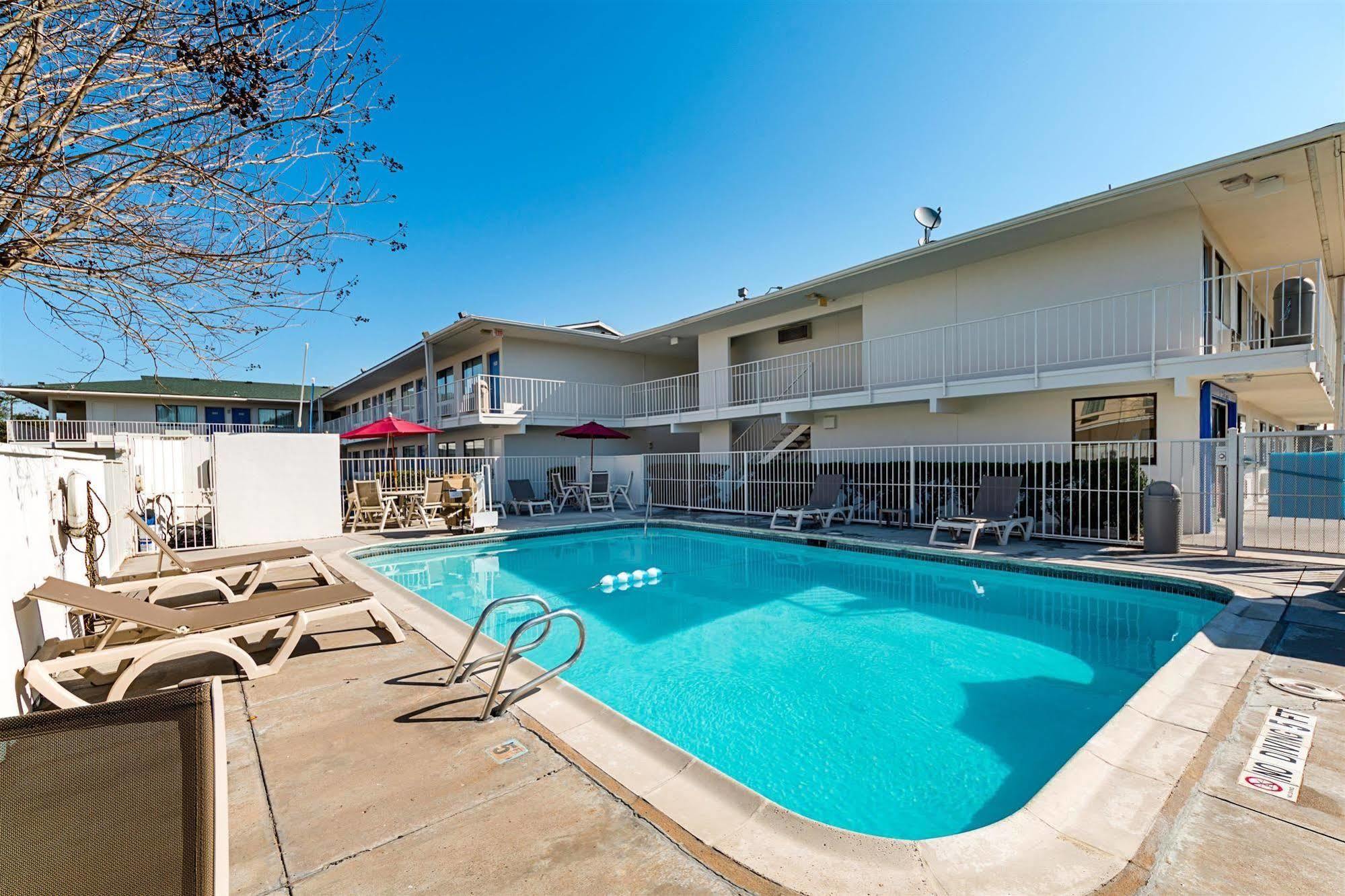 Motel 6-Mcallen, Tx Екстер'єр фото