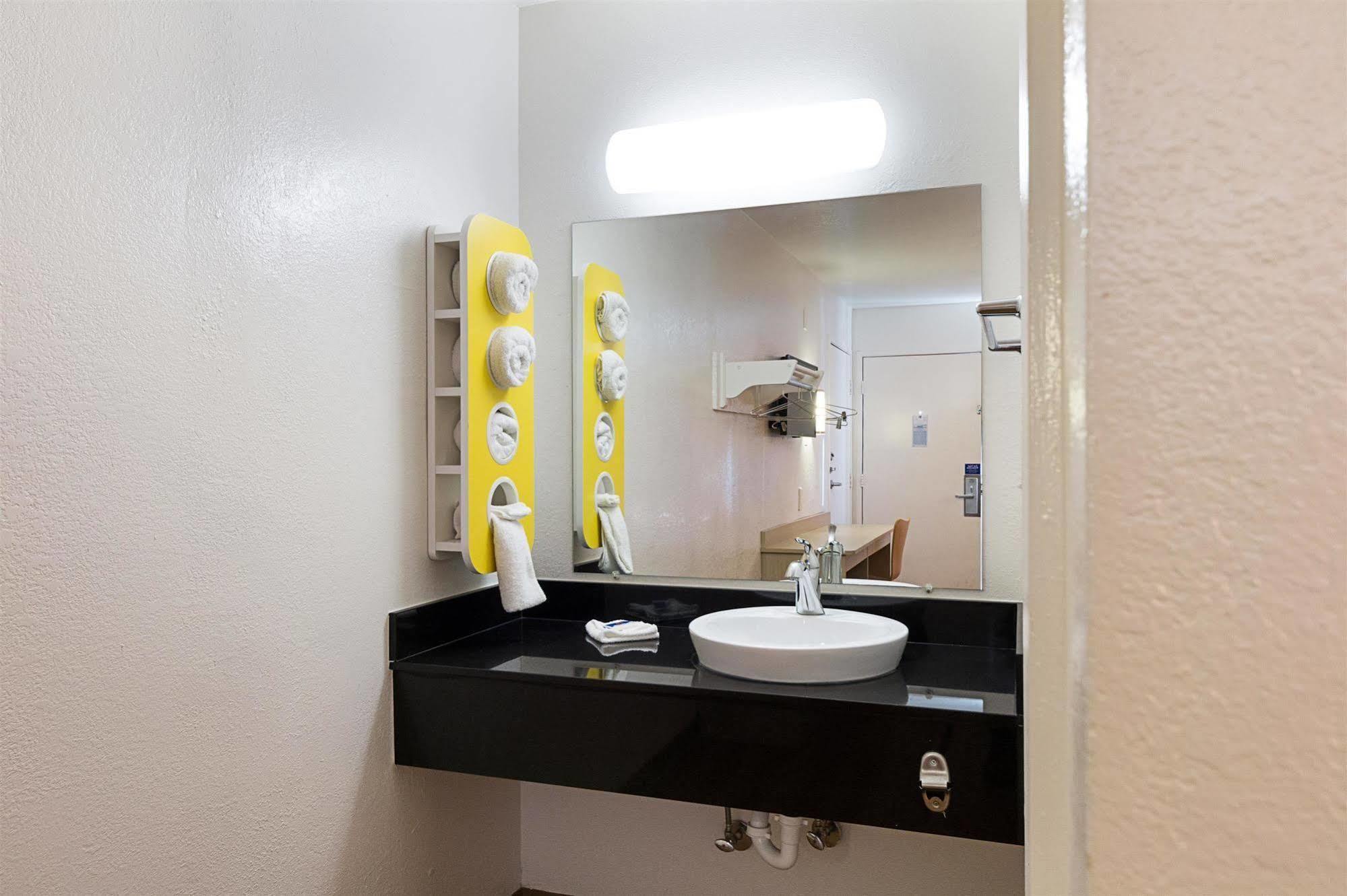 Motel 6-Mcallen, Tx Екстер'єр фото